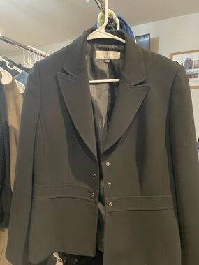 Tahari Black Women's Blazer with Satin Lining